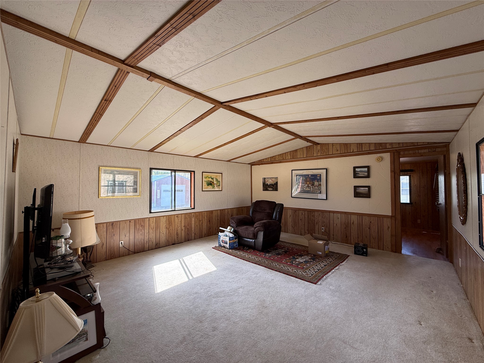 10011 Gateway Road 10