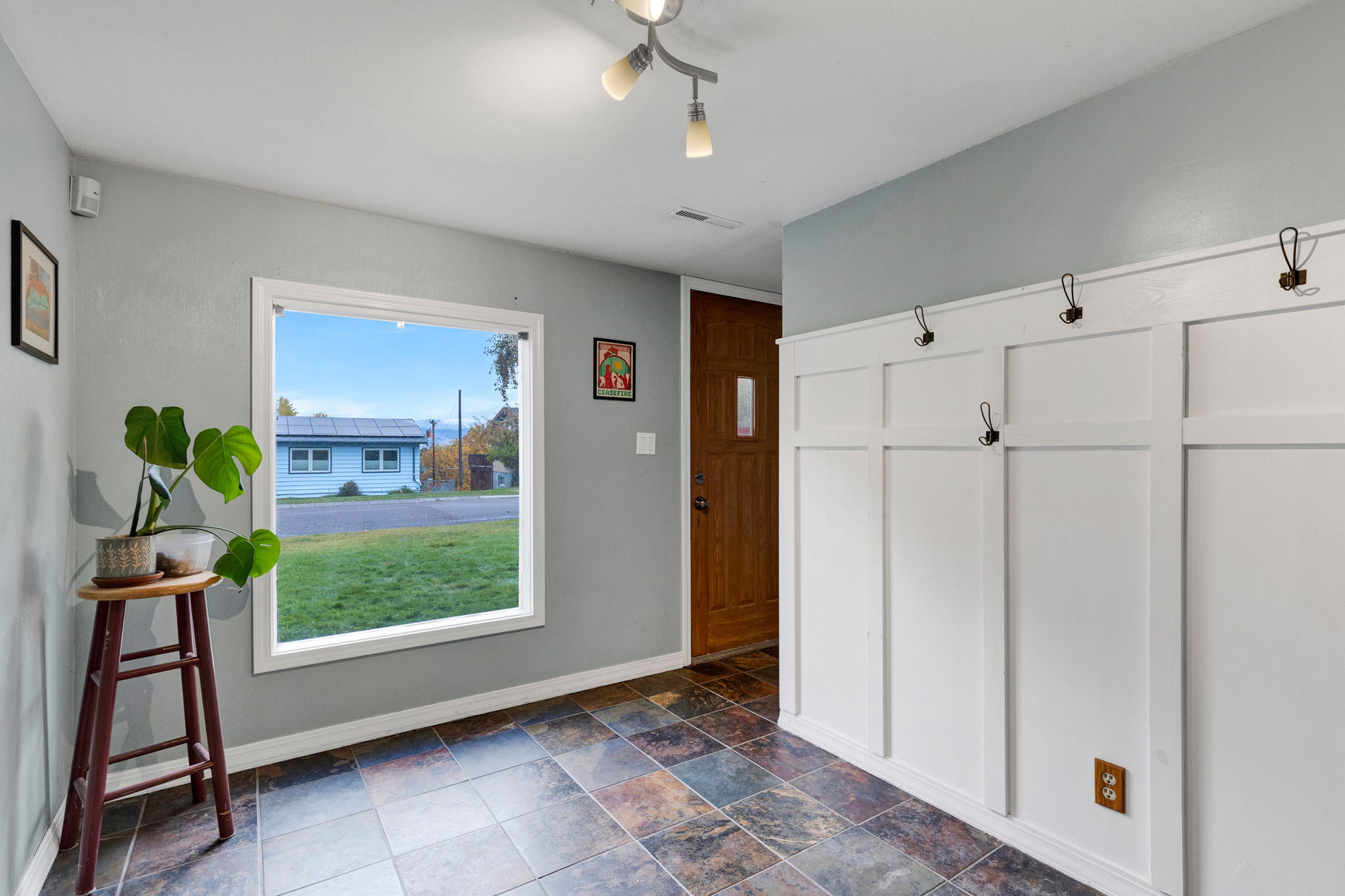 2517 Southhills Drive