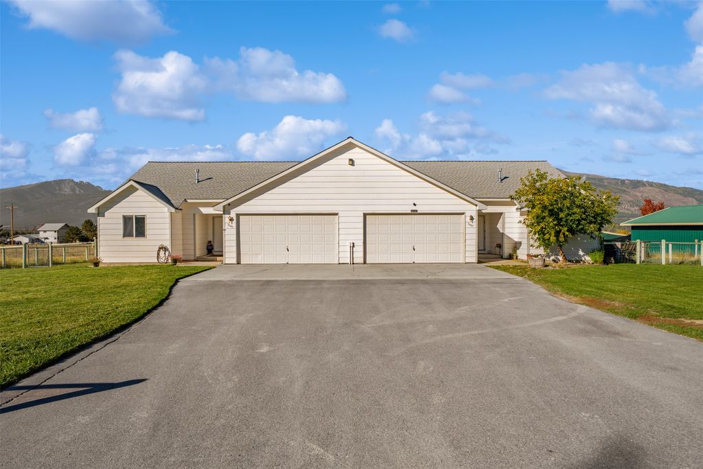 Photo of 5605-5607 Cottonwood Drive N, Florence, MT 59833 (MLS # 30058529)