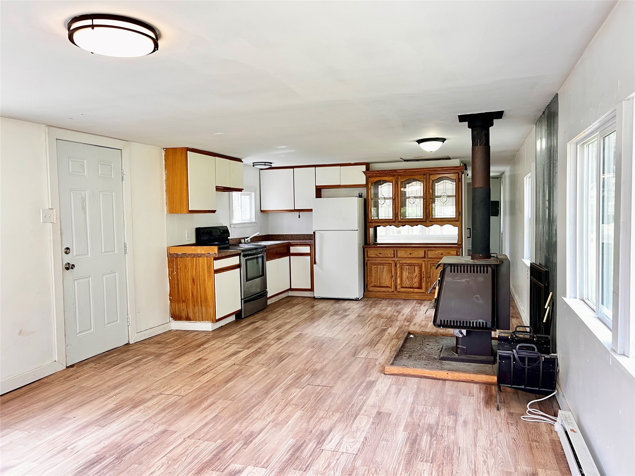 34239 Hilltop Drive