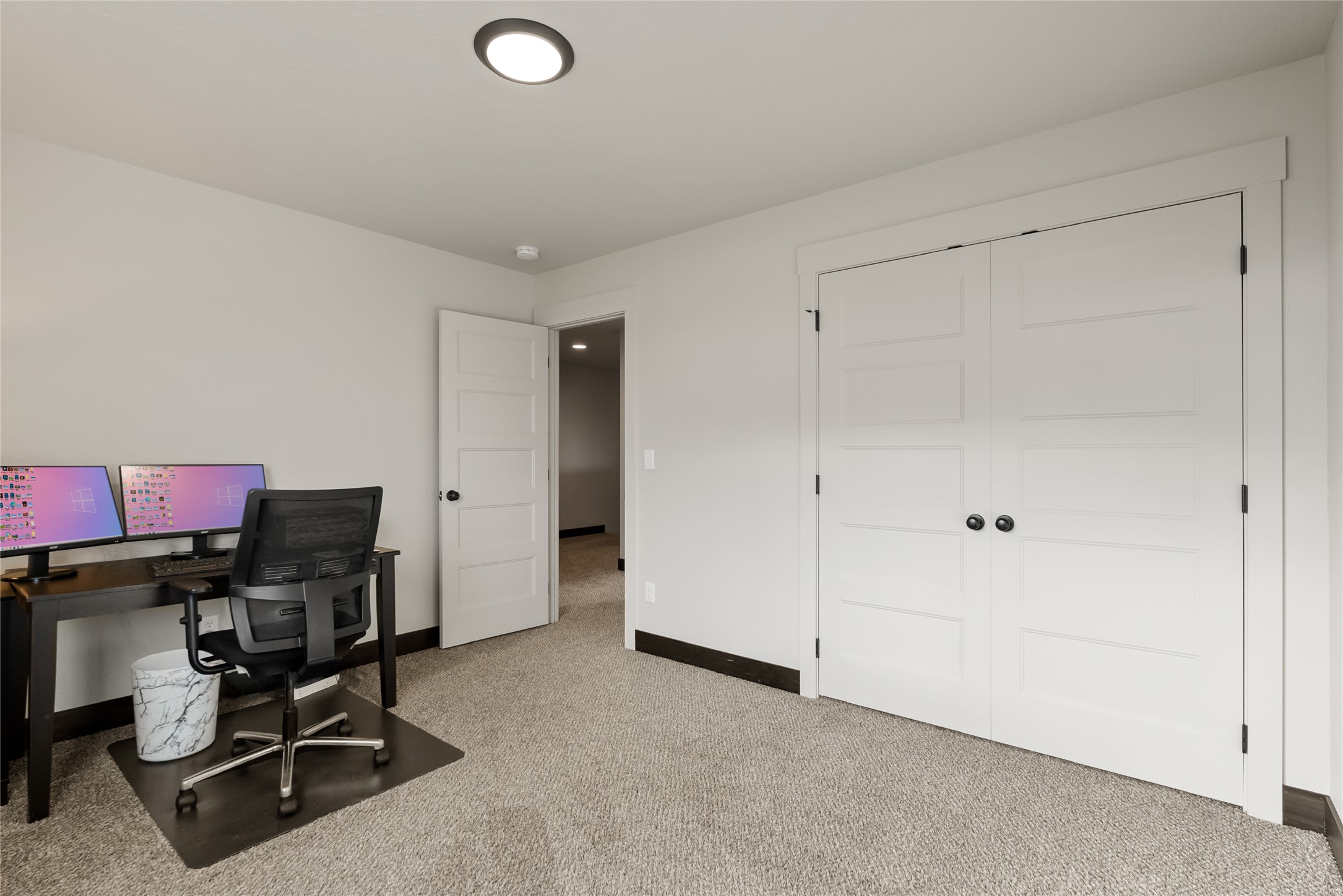 Kalispell, Montana 59901, United States, 3 Bedrooms Bedrooms, ,3 BathroomsBathrooms,Residential,Active,233557