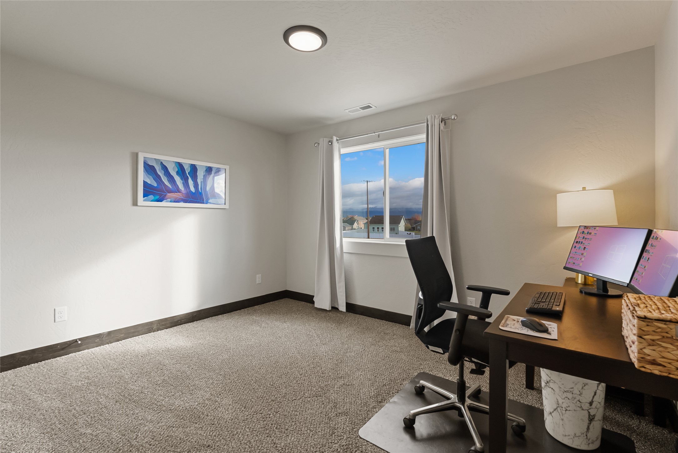 Kalispell, Montana 59901, United States, 3 Bedrooms Bedrooms, ,3 BathroomsBathrooms,Residential,Active,233557