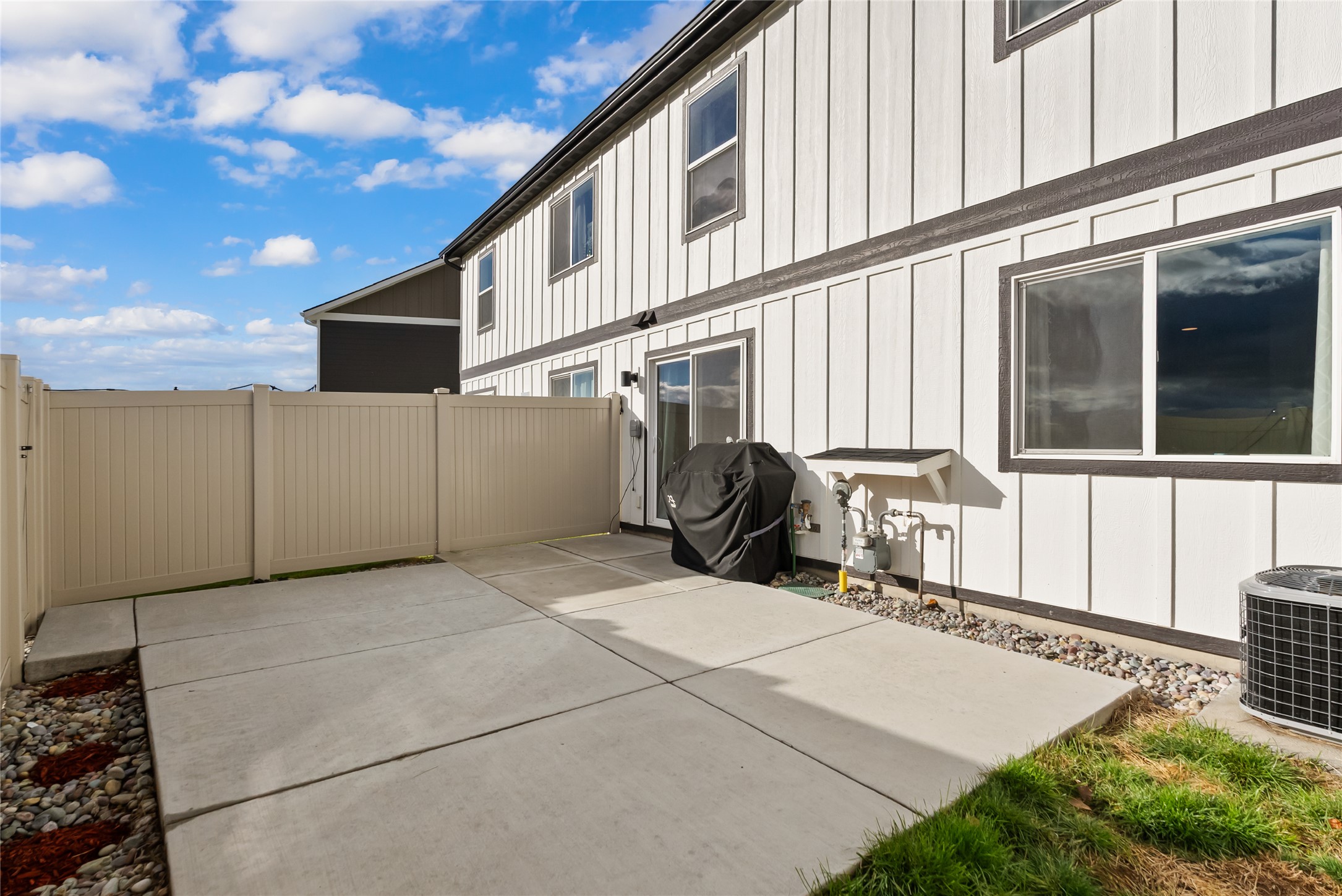 Kalispell, Montana 59901, United States, 3 Bedrooms Bedrooms, ,3 BathroomsBathrooms,Residential,Active,233557