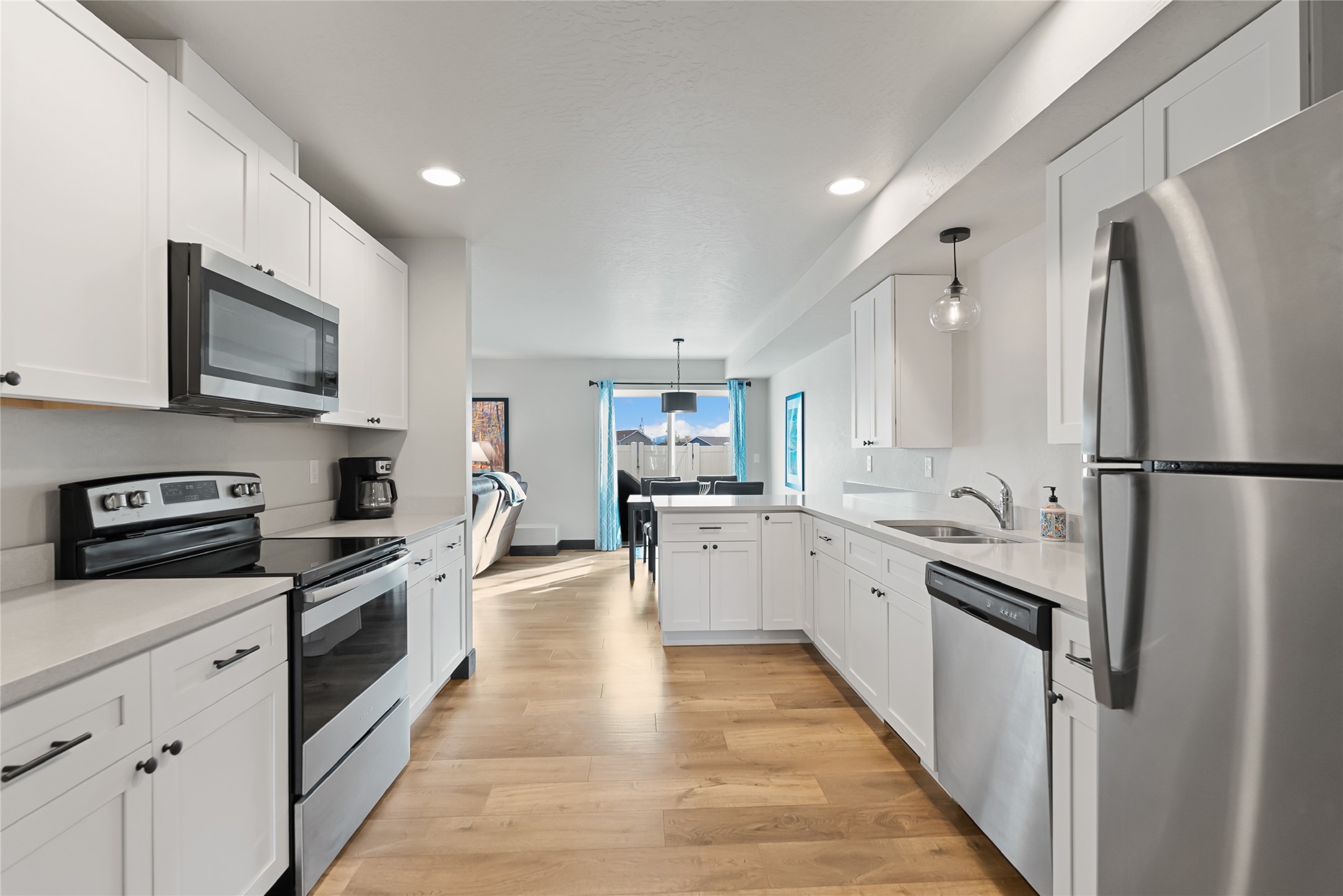 Kalispell, Montana 59901, United States, 3 Bedrooms Bedrooms, ,3 BathroomsBathrooms,Residential,Active,233557