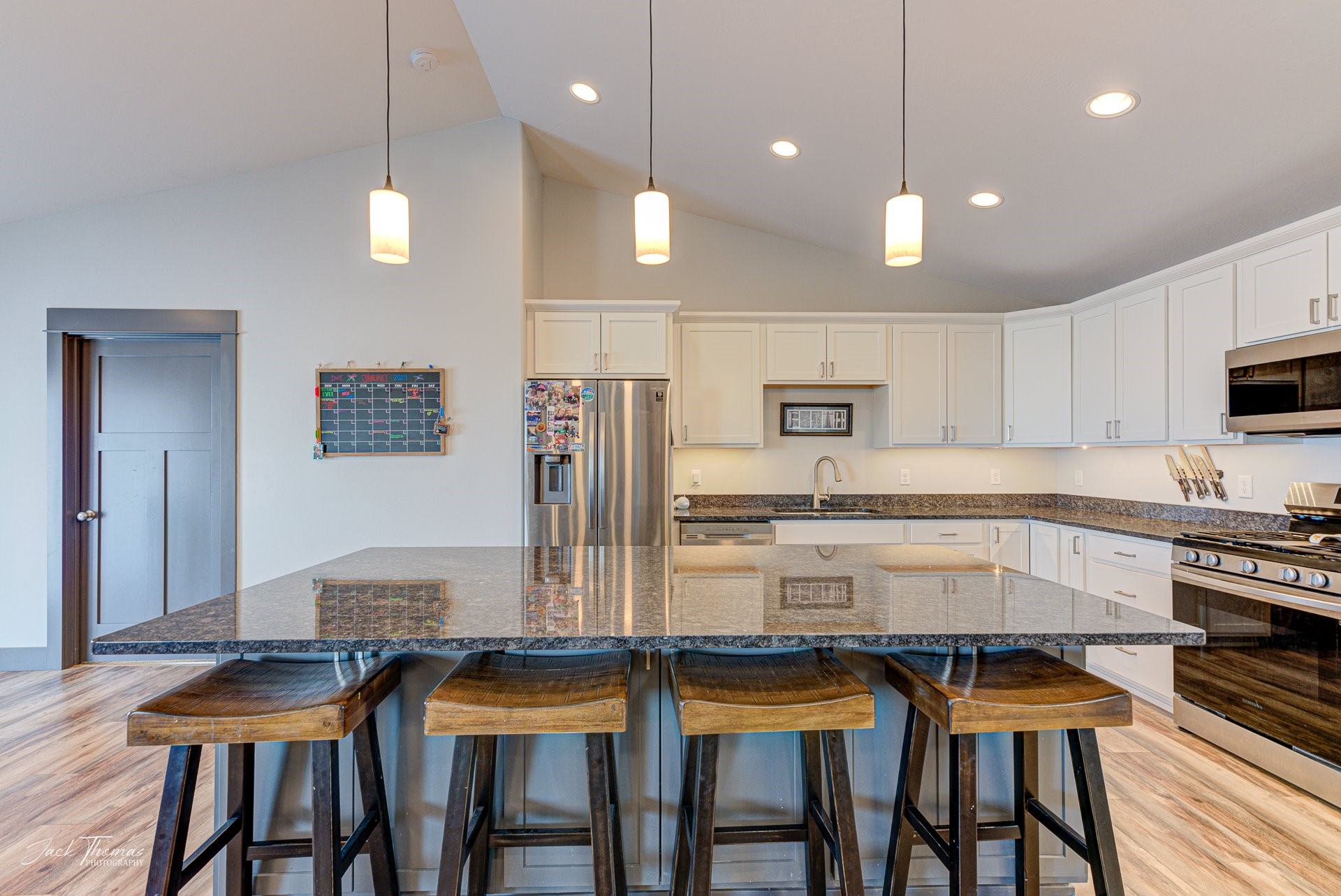 Townsend, Montana 59644, United States, 3 Bedrooms Bedrooms, ,3 BathroomsBathrooms,Residential,Pending,66068