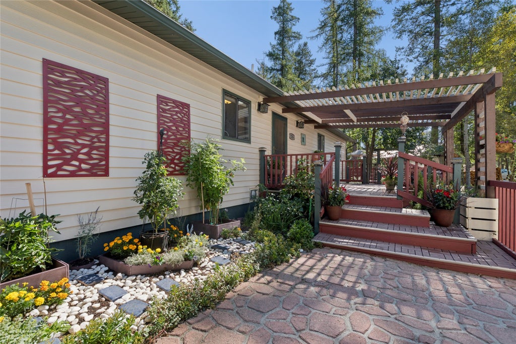 Photo of 226 Goat Trail, Whitefish, MT 59937 (MLS # 30077892)