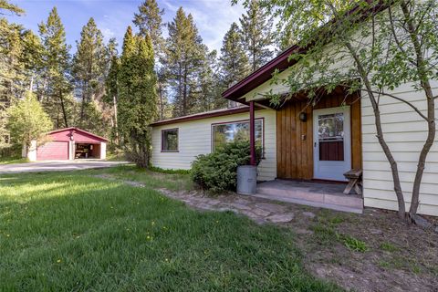 Photo of 424 Fir Terrace, Kalispell, MT 59901 (MLS # 30071166)