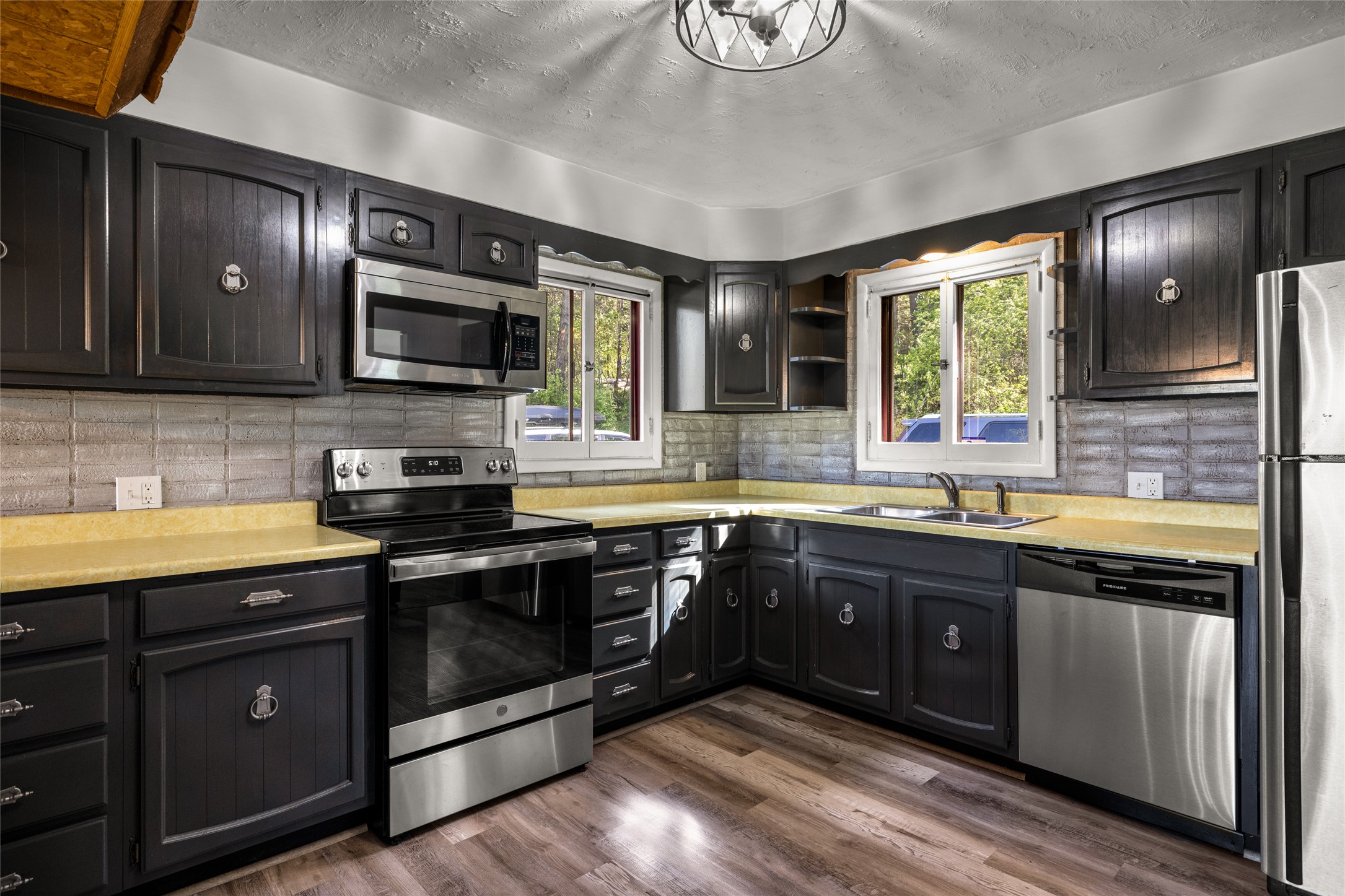 424 Fir Terrace