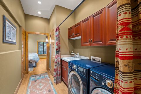 Tiny photo for 522 N Foys Lake Drive, Kalispell, MT 59901 (MLS # 30066137)
