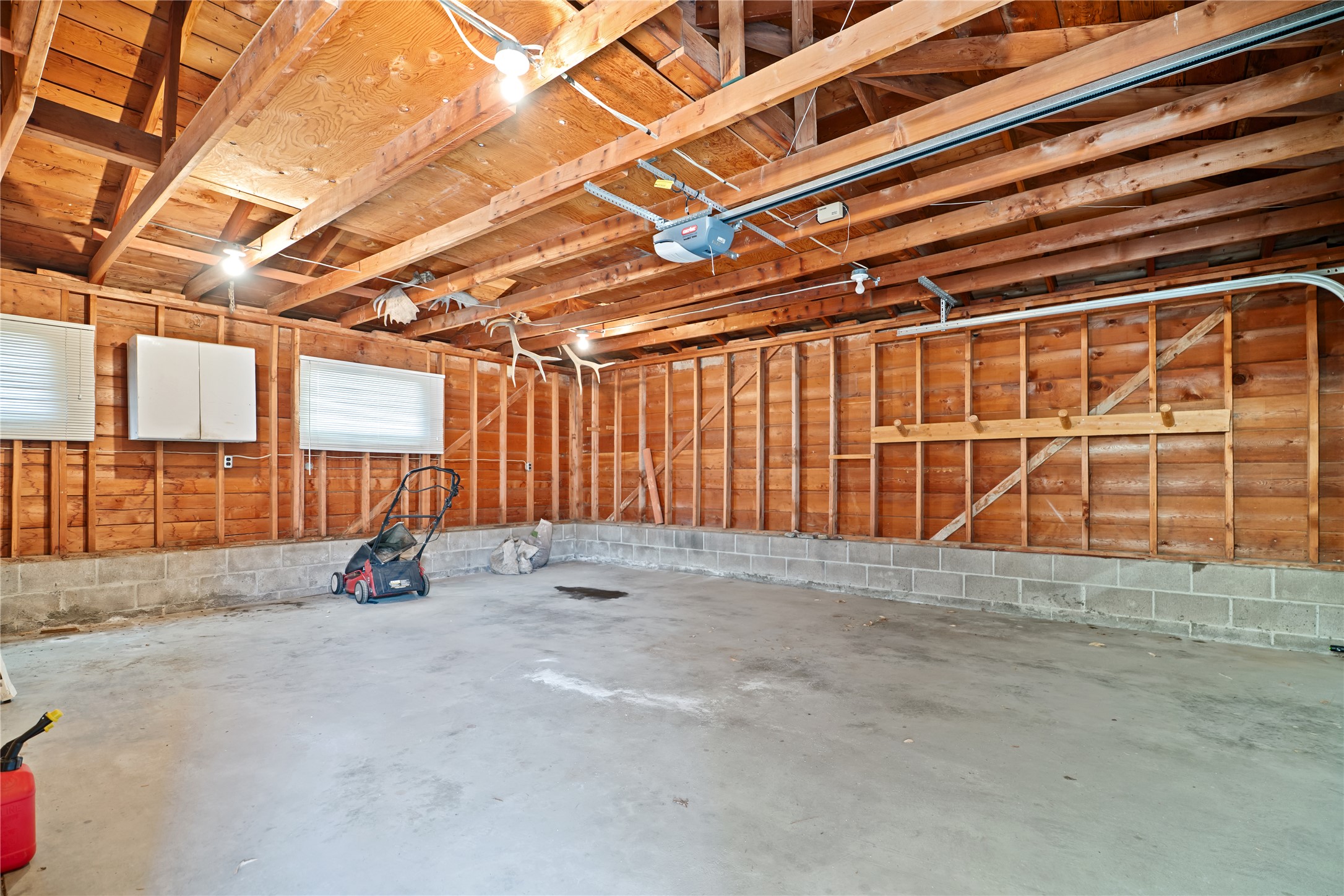 Helena, Montana 59601, United States, 3 Bedrooms Bedrooms, ,2 BathroomsBathrooms,Residential,Active,216861