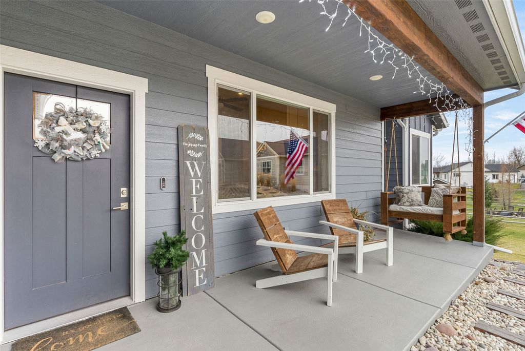 Photo of 301 Gold Court, Florence, MT 59833 (MLS # 30062013)