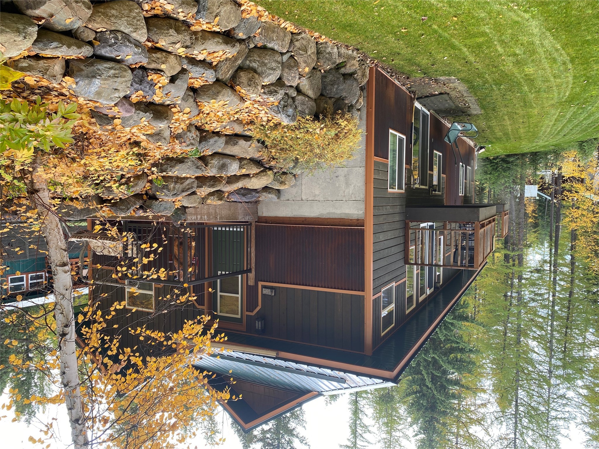 Hungry Horse, Montana 59919, United States, 3 Bedrooms Bedrooms, ,2 BathroomsBathrooms,Residential,Active,89508