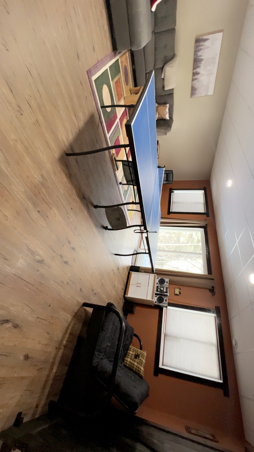 Hungry Horse, Montana 59919, United States, 3 Bedrooms Bedrooms, ,2 BathroomsBathrooms,Residential,Active,89508