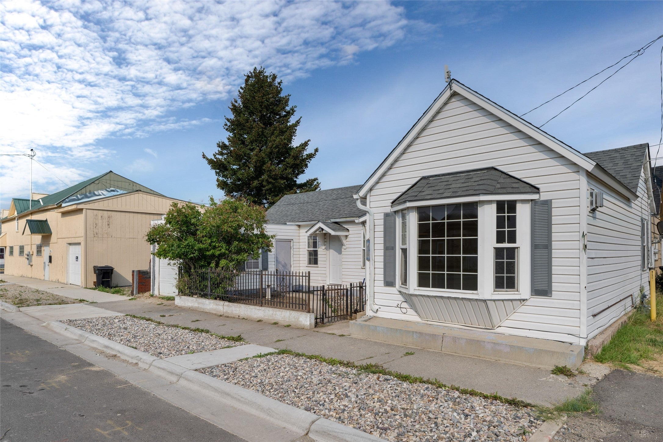 411 Ash Street