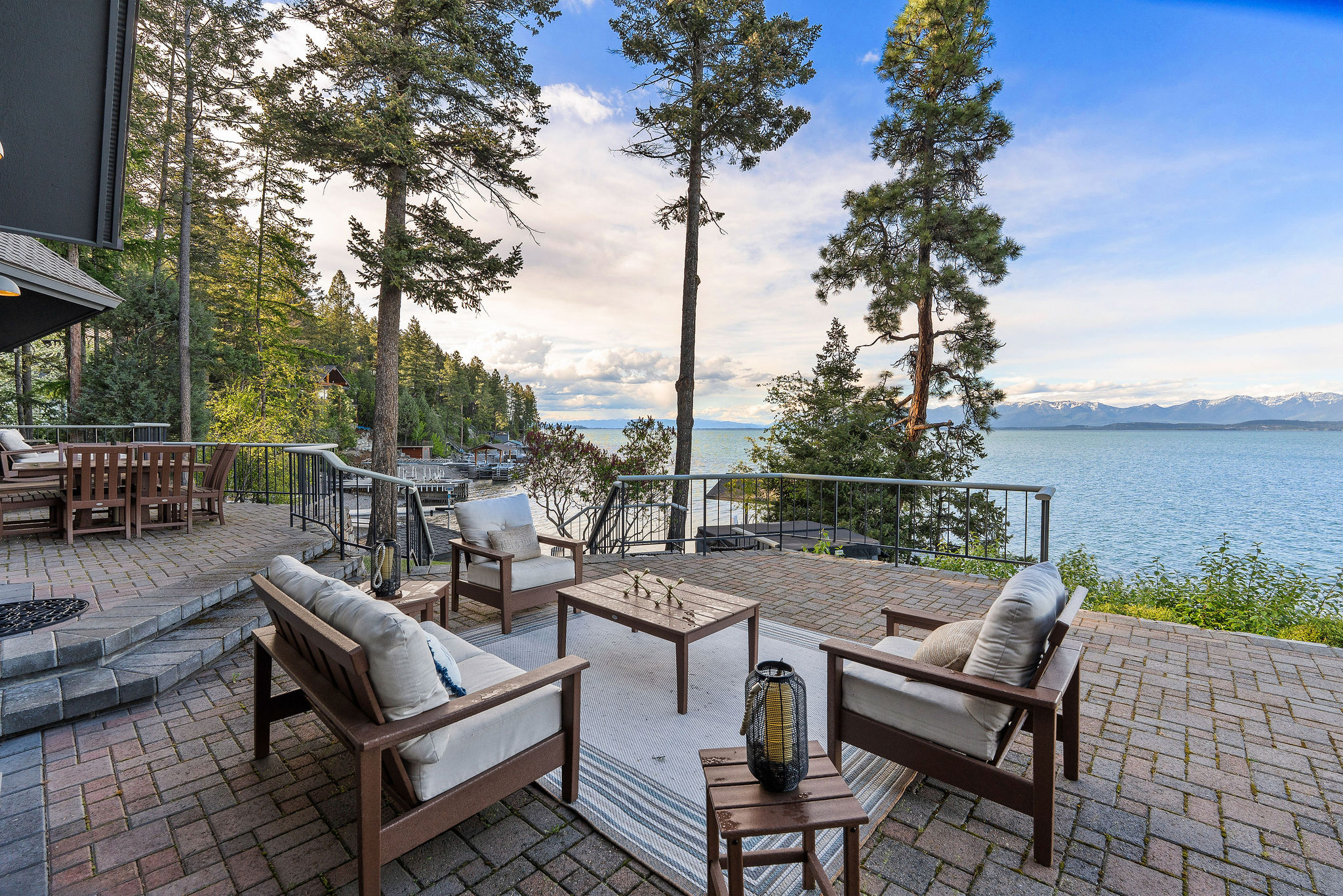 275 Tamarack Terrace