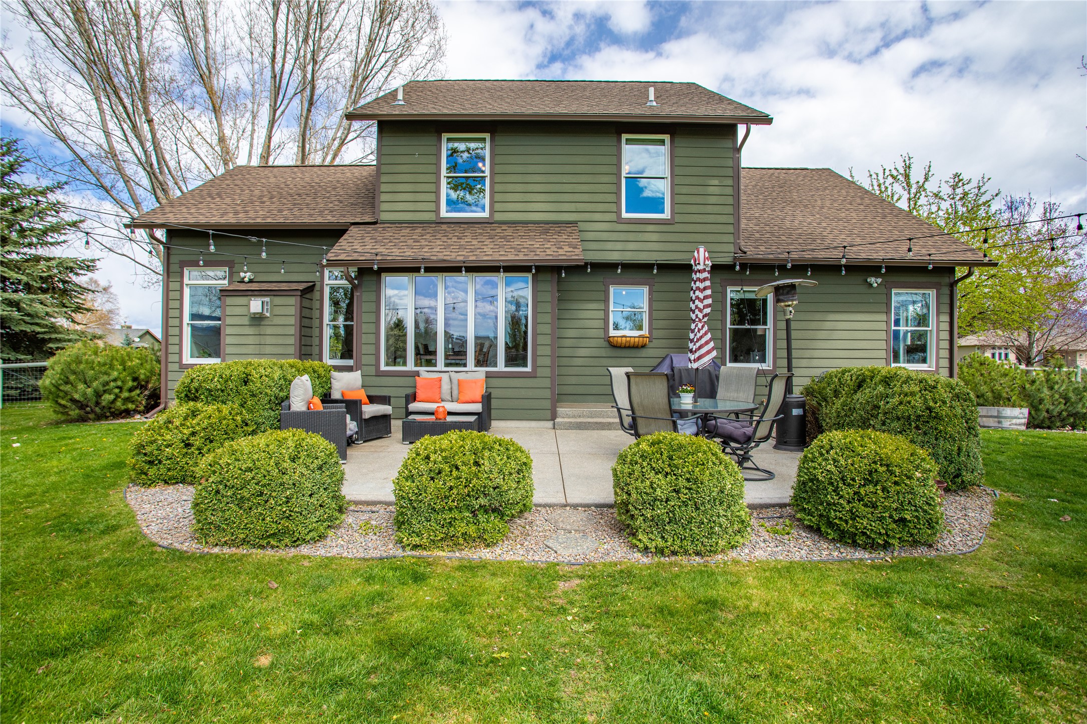 Missoula, Montana 59808, United States, 4 Bedrooms Bedrooms, ,3 BathroomsBathrooms,Residential,Pending,58651