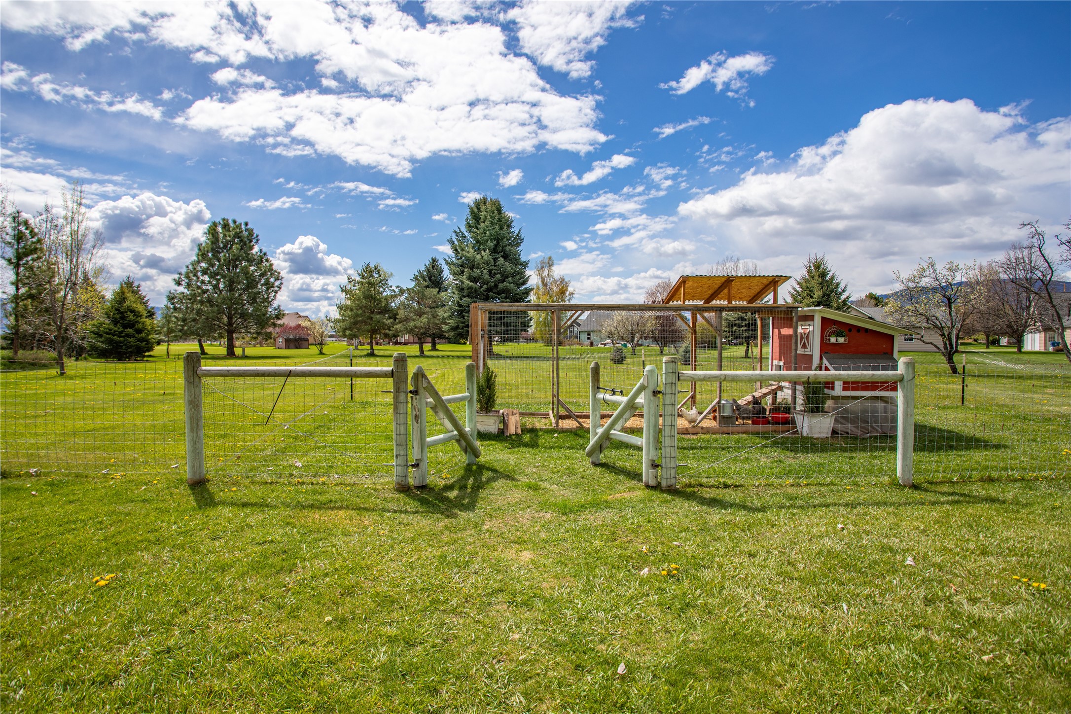 Missoula, Montana 59808, United States, 4 Bedrooms Bedrooms, ,3 BathroomsBathrooms,Residential,Pending,58651