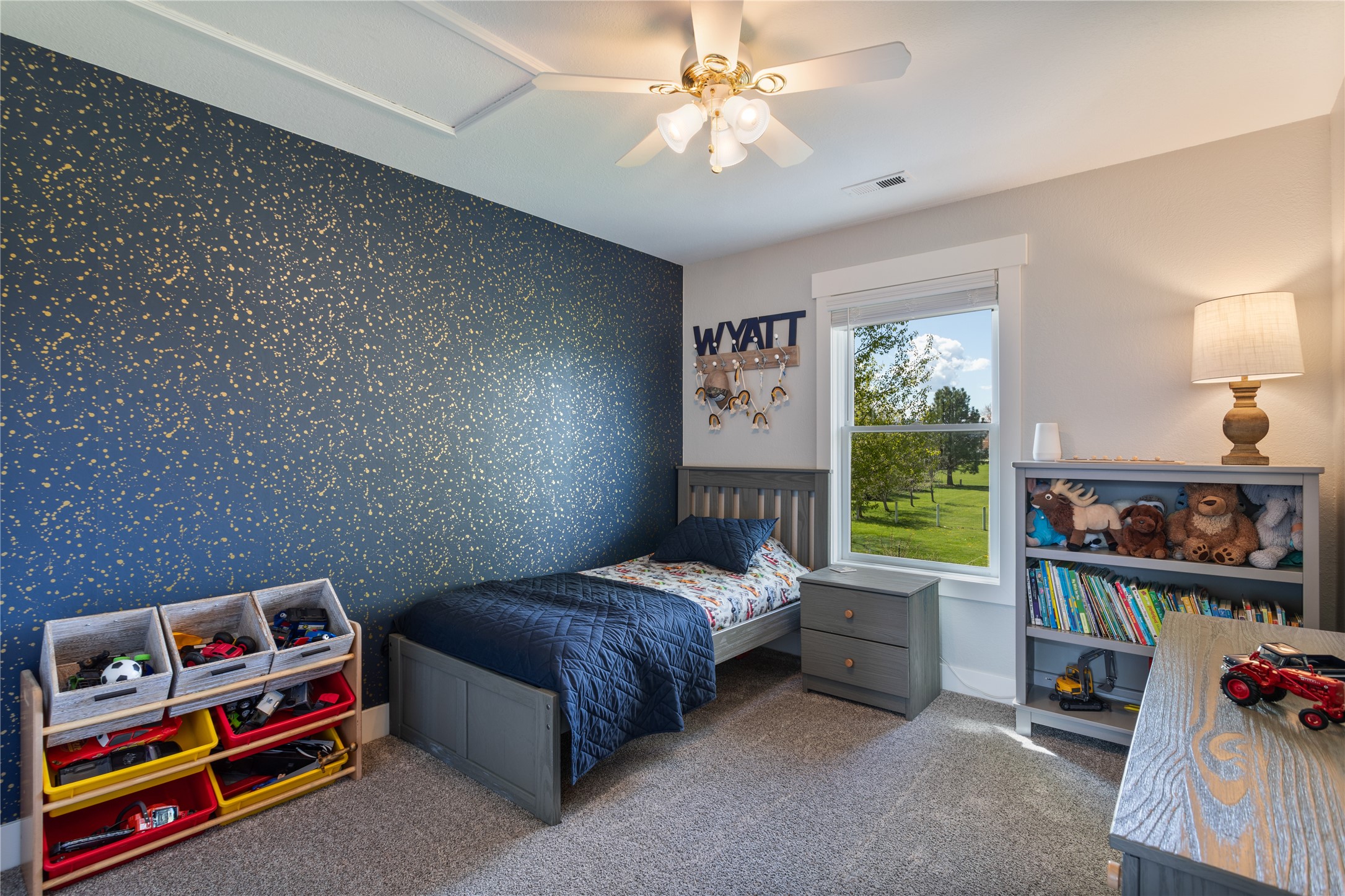 Missoula, Montana 59808, United States, 4 Bedrooms Bedrooms, ,3 BathroomsBathrooms,Residential,Pending,58651