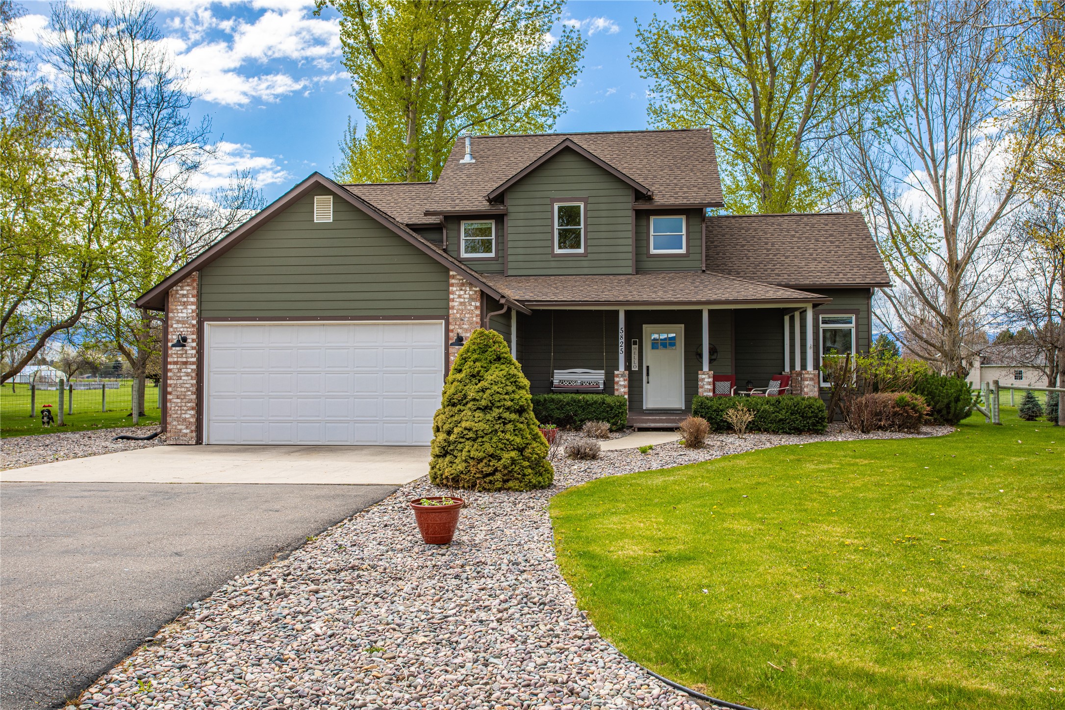 Missoula, Montana 59808, United States, 4 Bedrooms Bedrooms, ,3 BathroomsBathrooms,Residential,Pending,58651