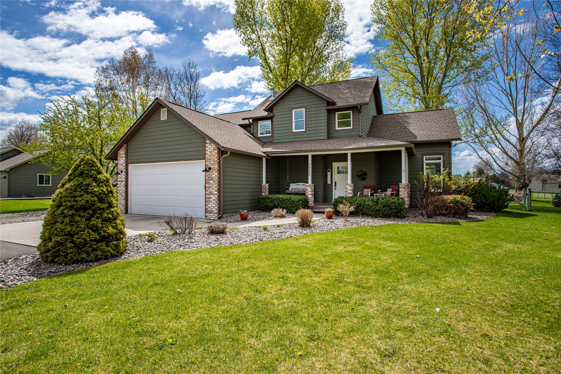 Missoula, Montana 59808, United States, 4 Bedrooms Bedrooms, ,3 BathroomsBathrooms,Residential,Pending,58651