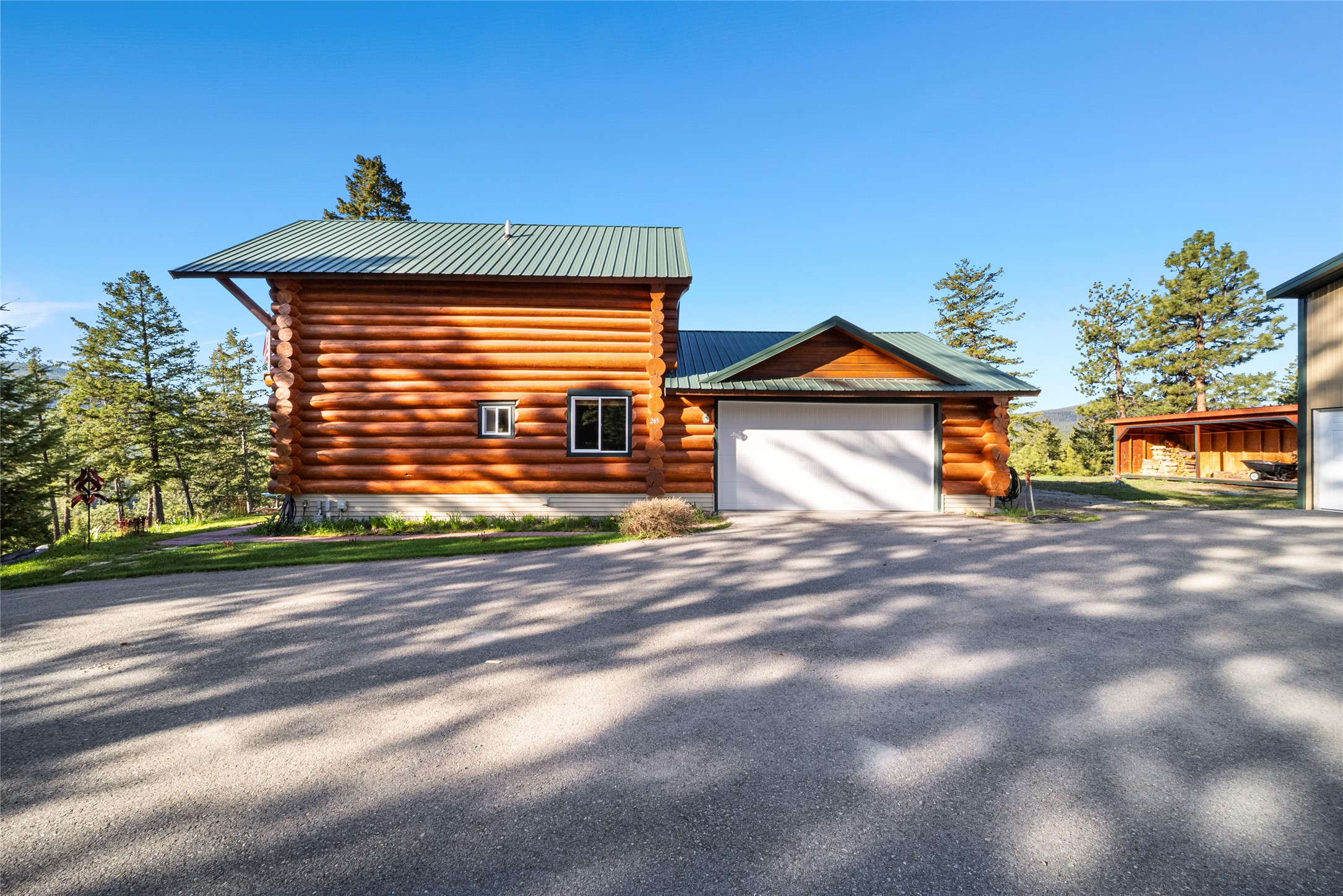 265 Lakeview Terrace