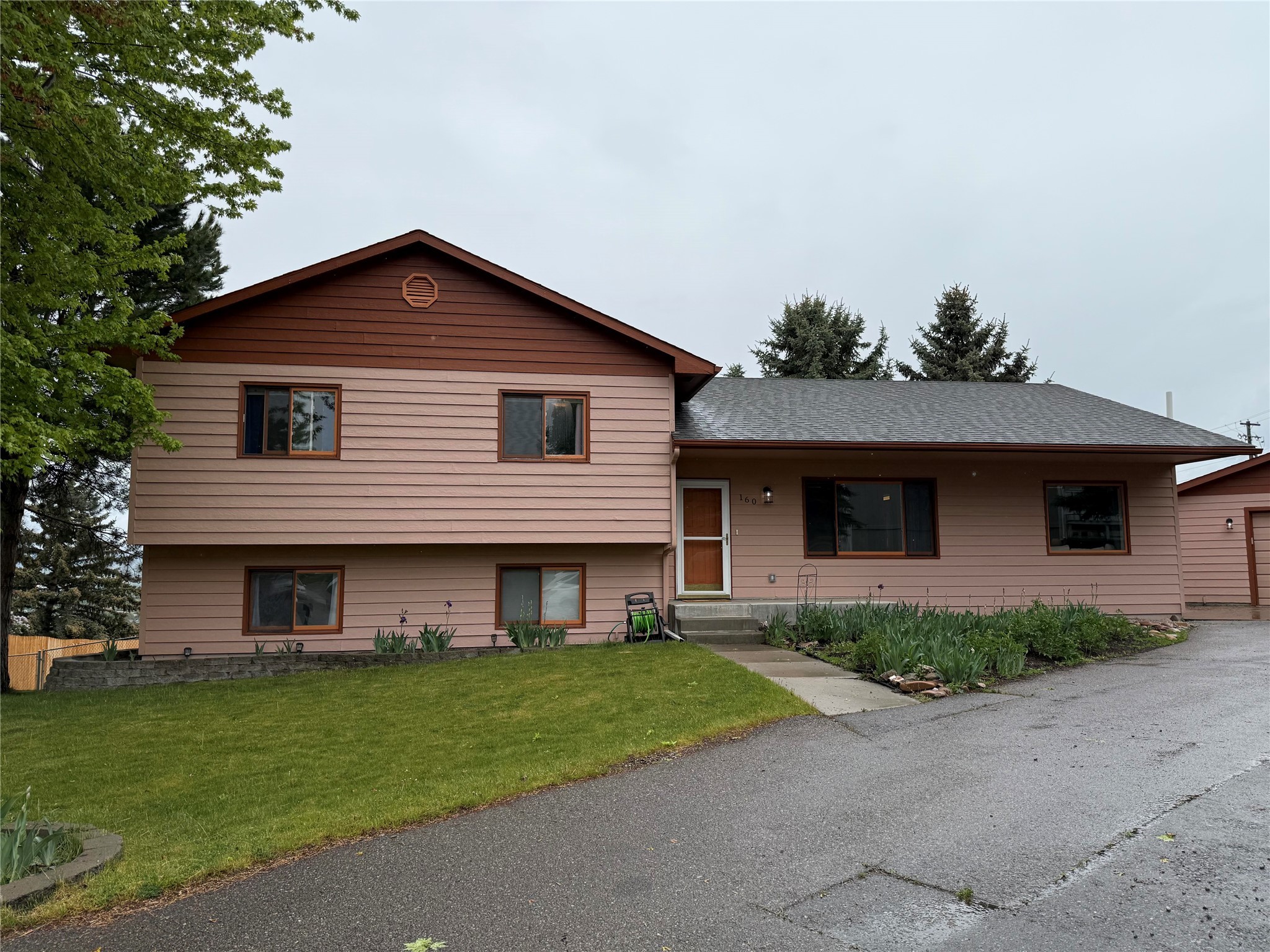 160 Meadowlark Court
