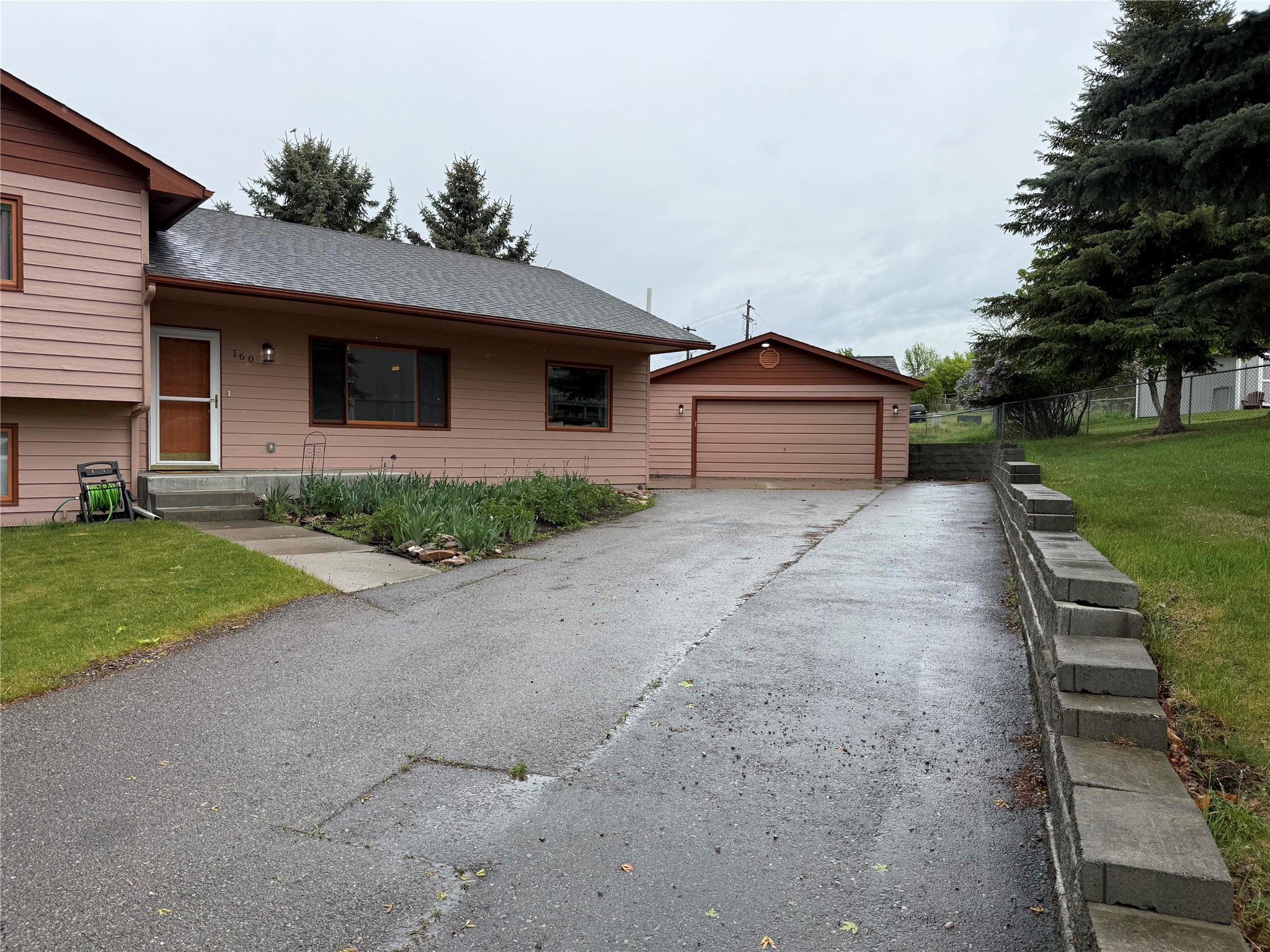 160 Meadowlark Court