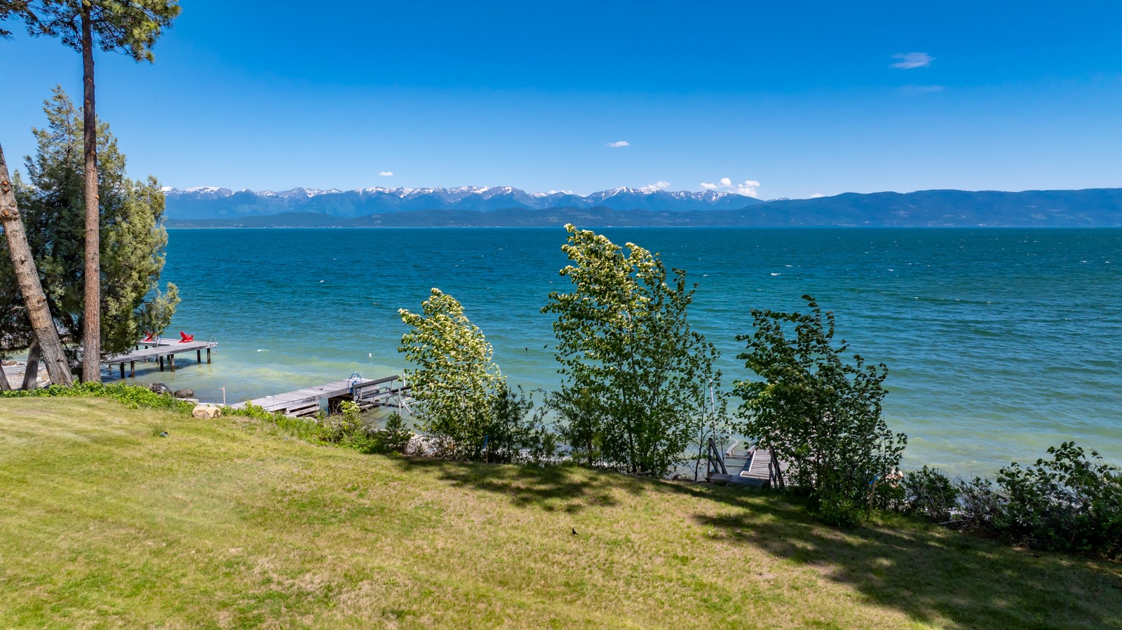 381 Lakeside Boulevard