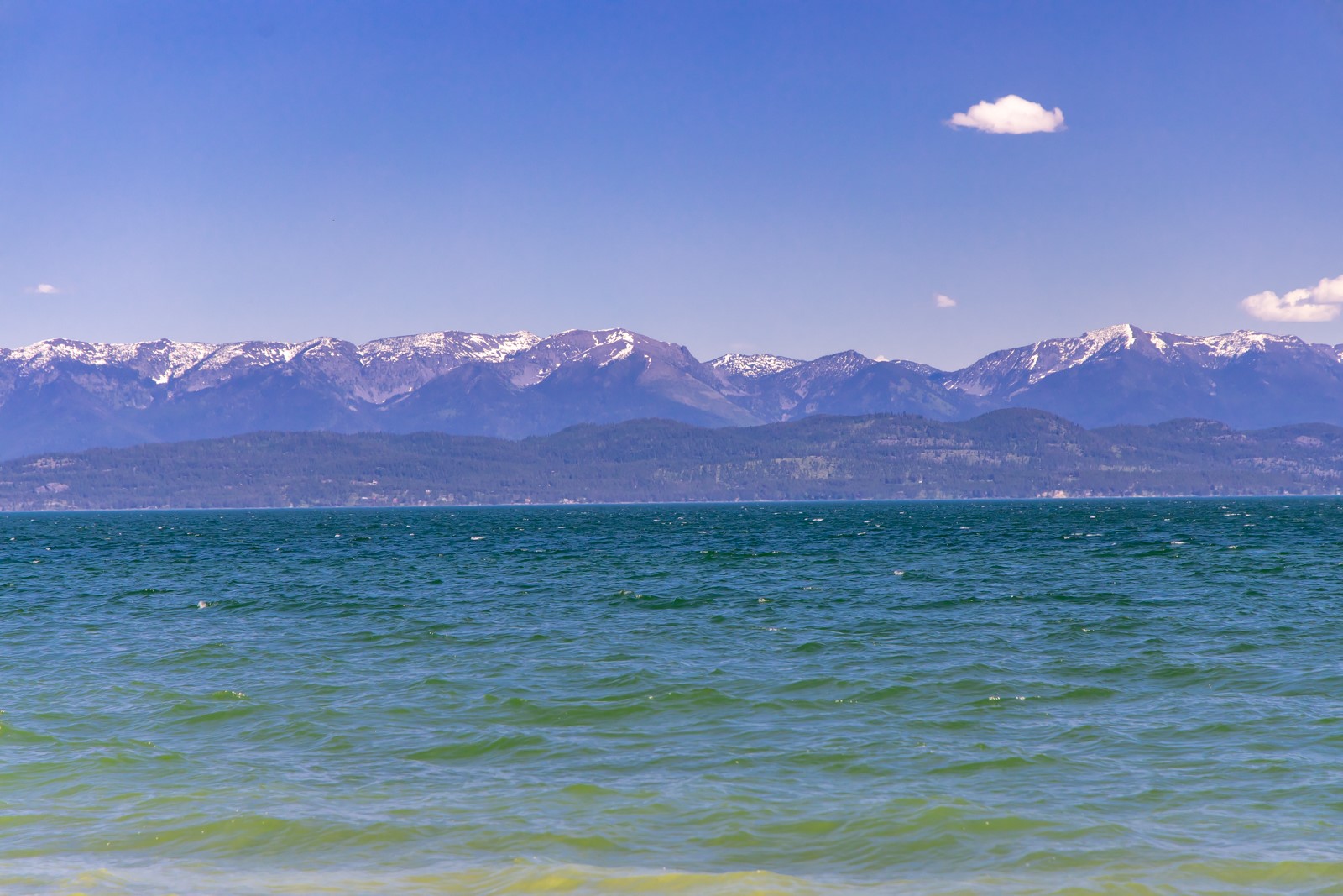 381 Lakeside Boulevard