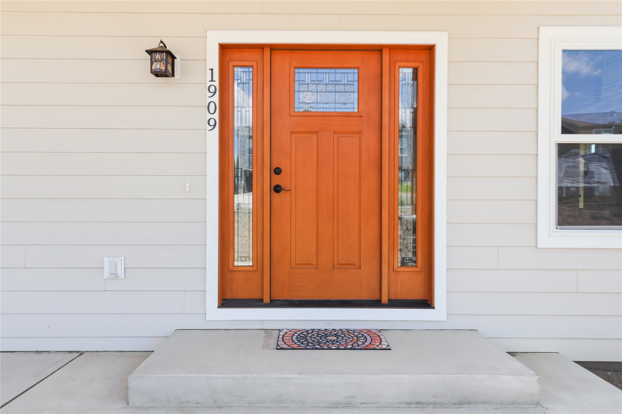 1909 Whispering Ridge Drive