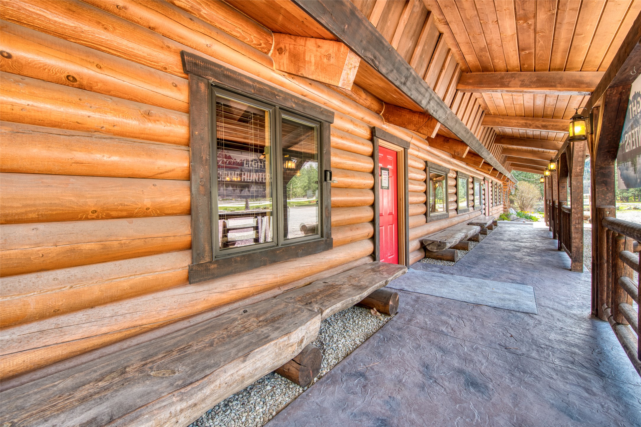 Conner, Montana 59827, United States, 2 Bedrooms Bedrooms, ,3 BathroomsBathrooms,Residential,Active,36917