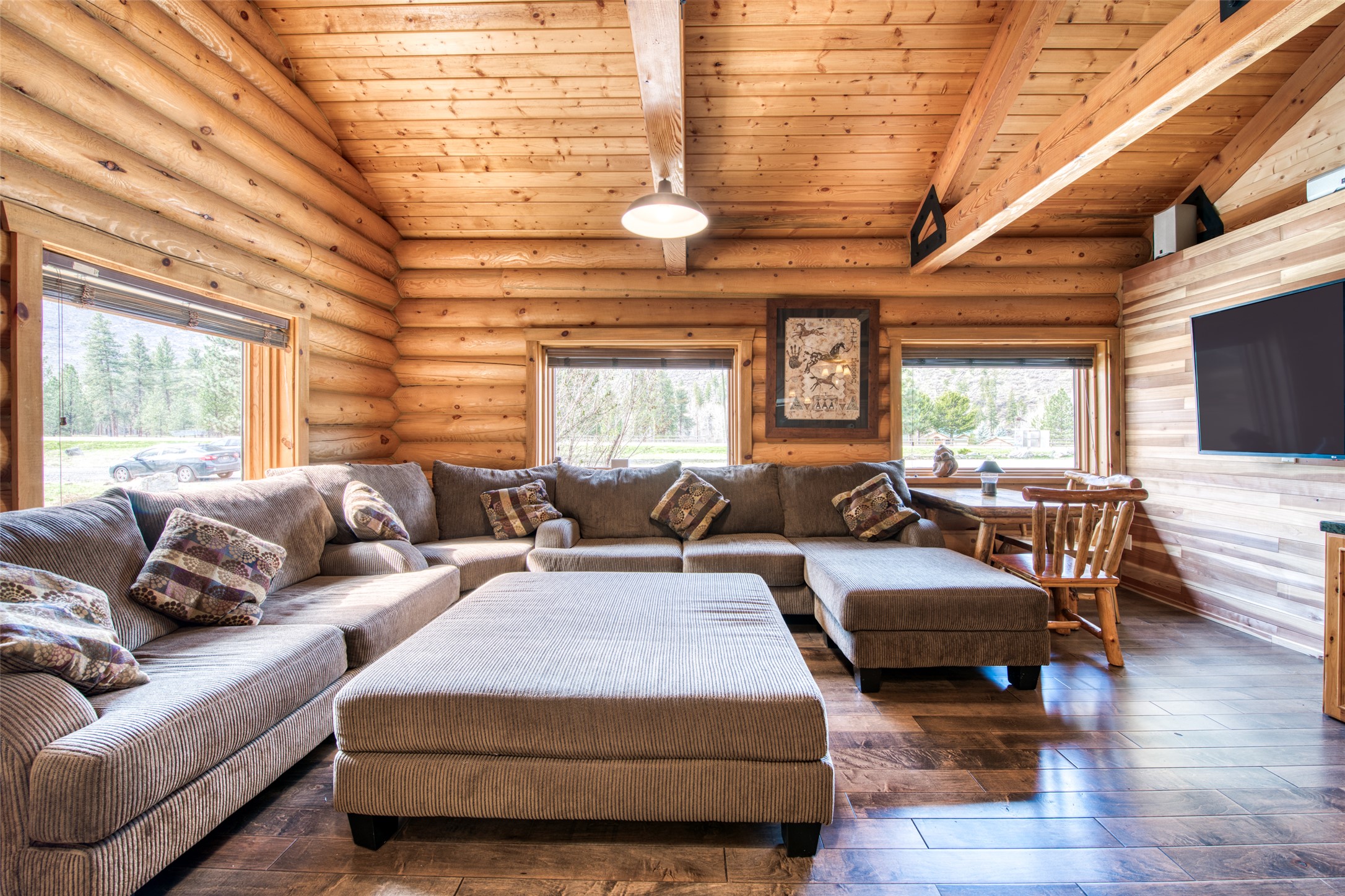 Conner, Montana 59827, United States, 2 Bedrooms Bedrooms, ,3 BathroomsBathrooms,Residential,Active,36917