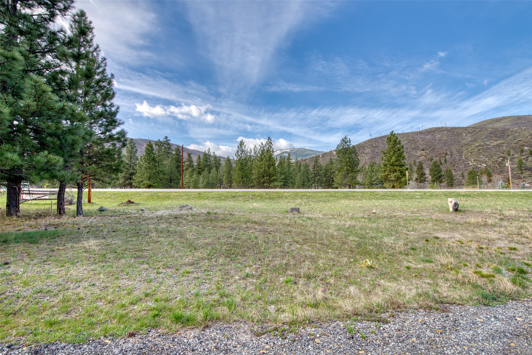 Conner, Montana 59827, United States, 2 Bedrooms Bedrooms, ,3 BathroomsBathrooms,Residential,Active,36917