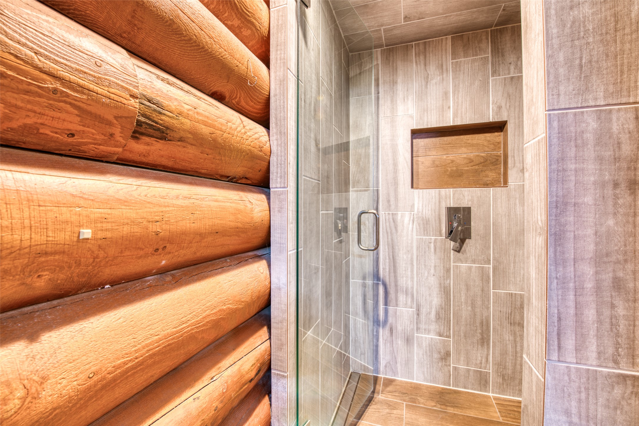 Conner, Montana 59827, United States, 2 Bedrooms Bedrooms, ,3 BathroomsBathrooms,Residential,Active,36917