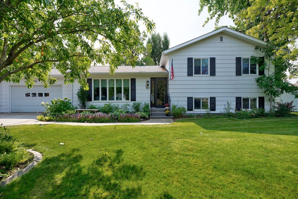 Photo of 935 Vallejo Road, Helena, MT 59602 (MLS # 30075345)