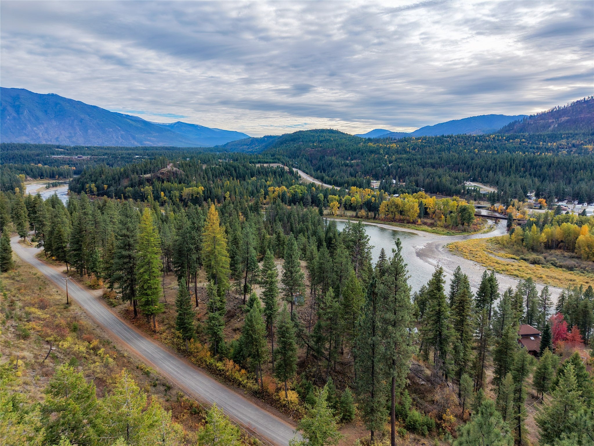 1224 Kootenai River Road