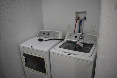 Tiny photo for 908 Turner Avenue, Shelby, MT 59474 (MLS # 30072519)