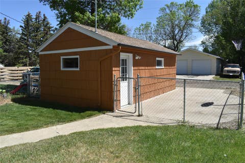 Tiny photo for 908 Turner Avenue, Shelby, MT 59474 (MLS # 30072519)