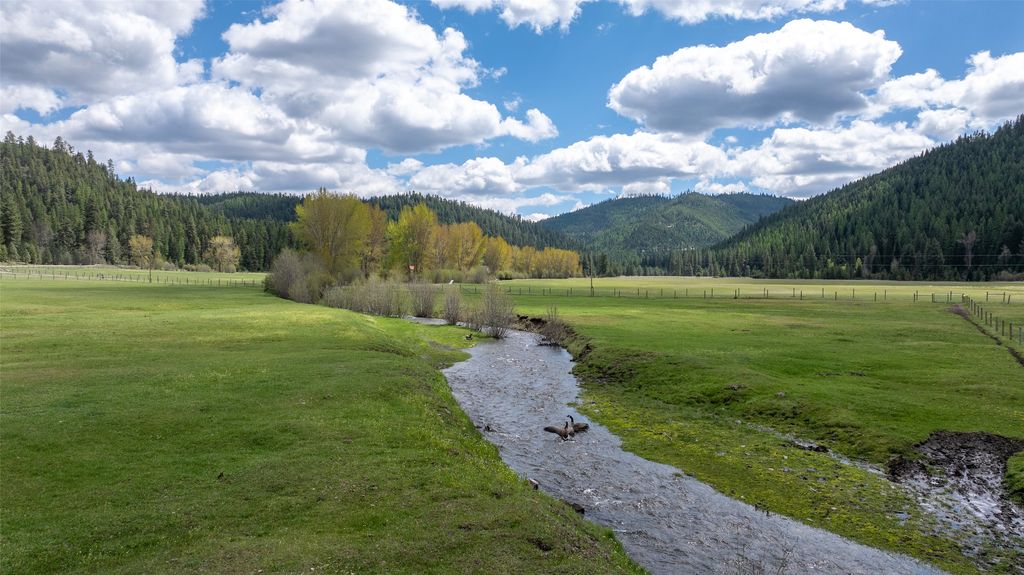 Photo of 31850 Yearling Run, Alberton, MT 59820 (MLS # 30070414)