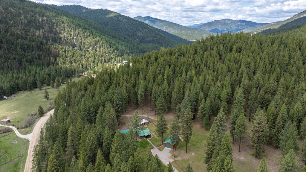 Photo of 31850 Yearling Run, Alberton, MT 59820 (MLS # 30070414)