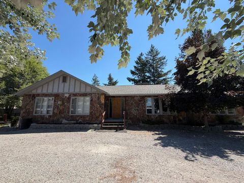 Photo of 129 Sleepy Hollow Road, Kalispell, MT 59901 (MLS # 30073754)