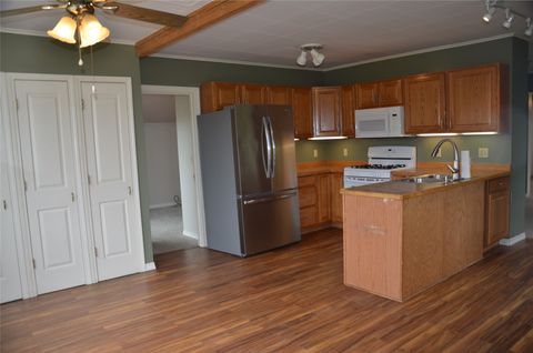 Tiny photo for 901 Sleeping Child Road, Hamilton, MT 59840 (MLS # 30068898)