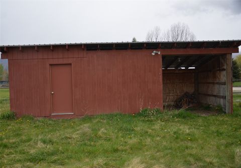 Tiny photo for 901 Sleeping Child Road, Hamilton, MT 59840 (MLS # 30068898)