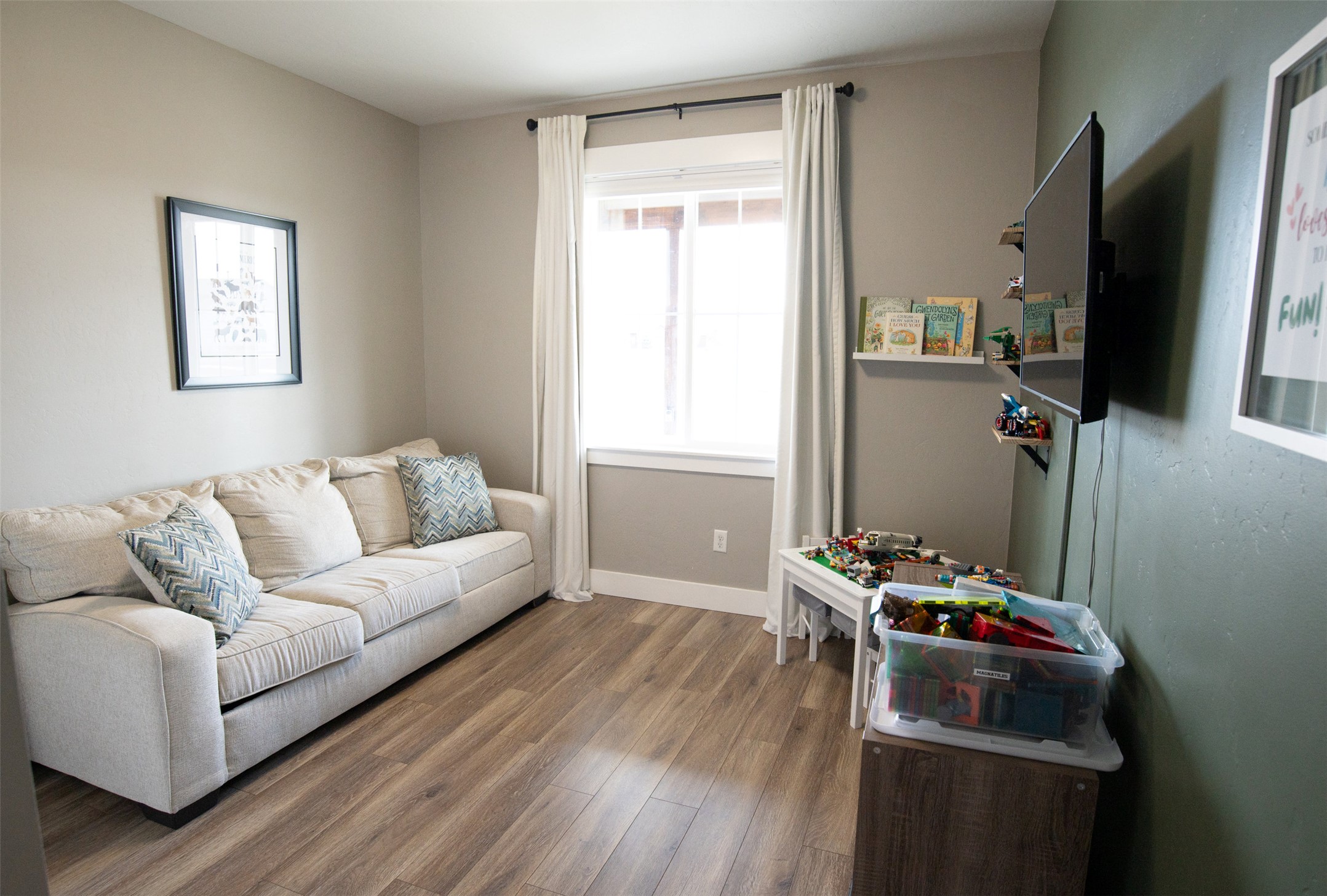 Hamilton, Montana 59840, United States, 3 Bedrooms Bedrooms, ,2 BathroomsBathrooms,Residential,Pending,105147