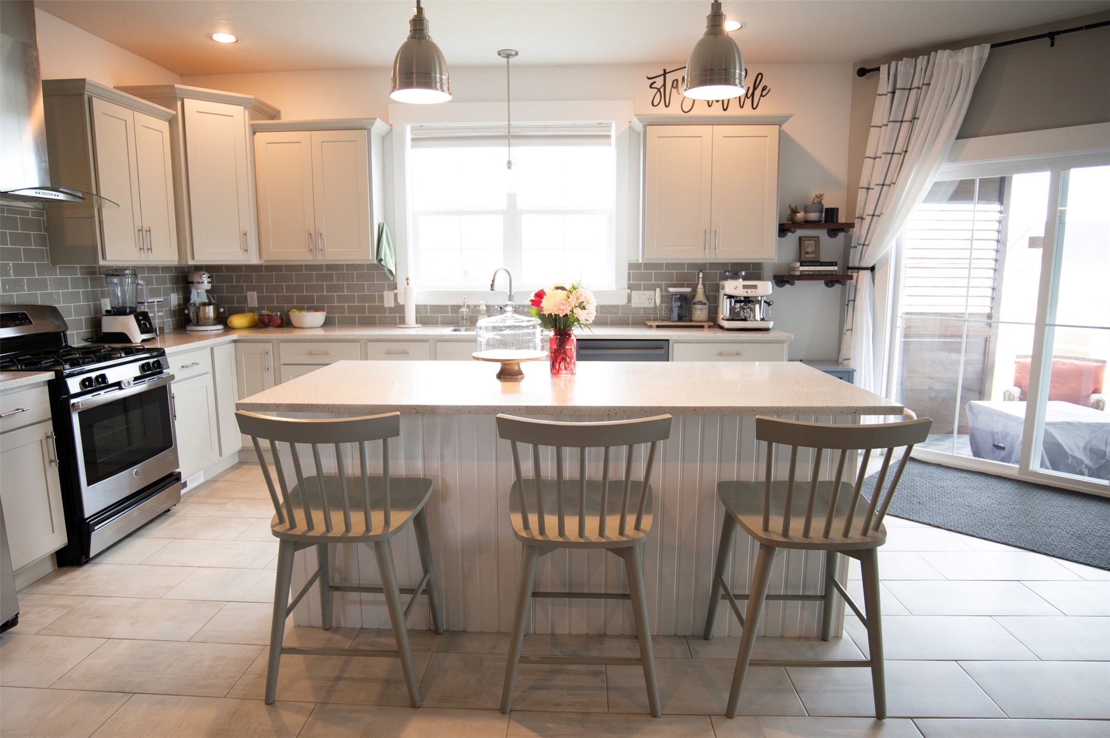 Hamilton, Montana 59840, United States, 3 Bedrooms Bedrooms, ,2 BathroomsBathrooms,Residential,Pending,105147