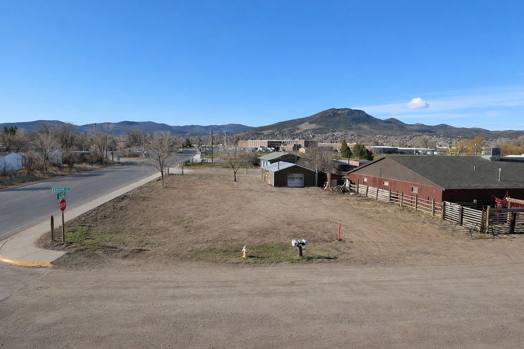 Photo of 121 Dunbar Avenue, Helena, MT 59602 (MLS # 30067985)