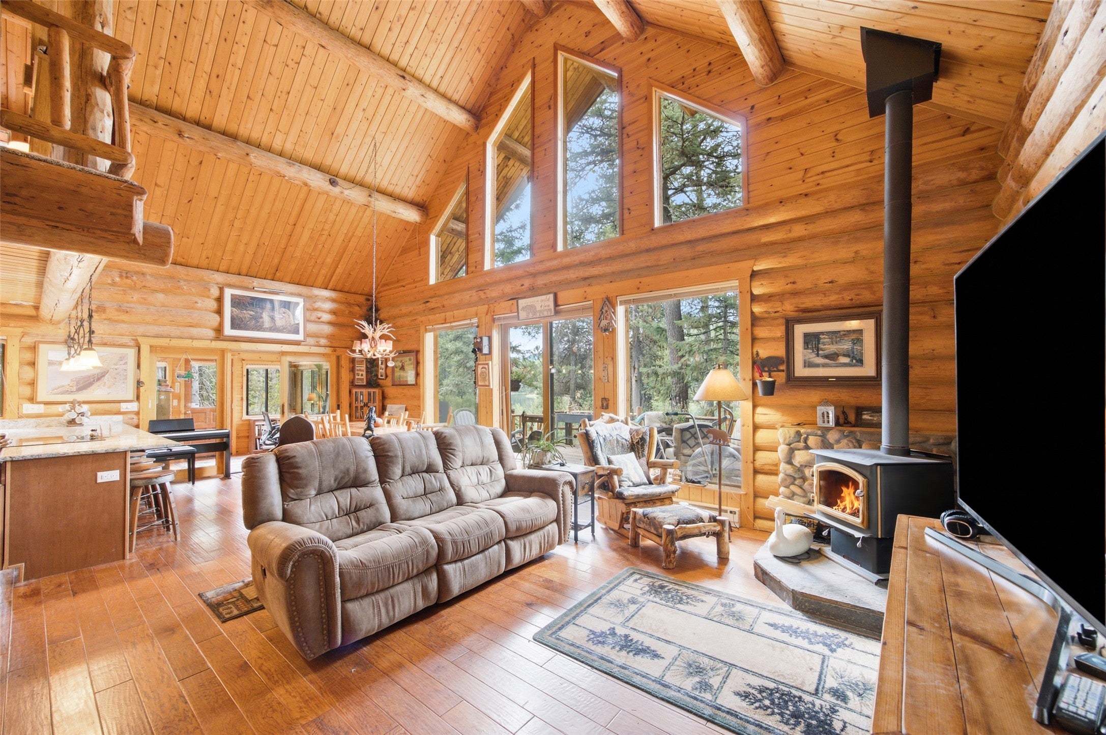 647 Princes Pine Lane