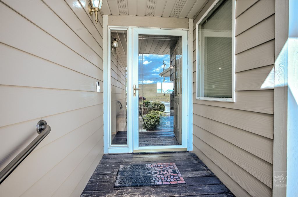 Photo of 3408 Alice Street, Helena, MT 59601 (MLS # 30073502)