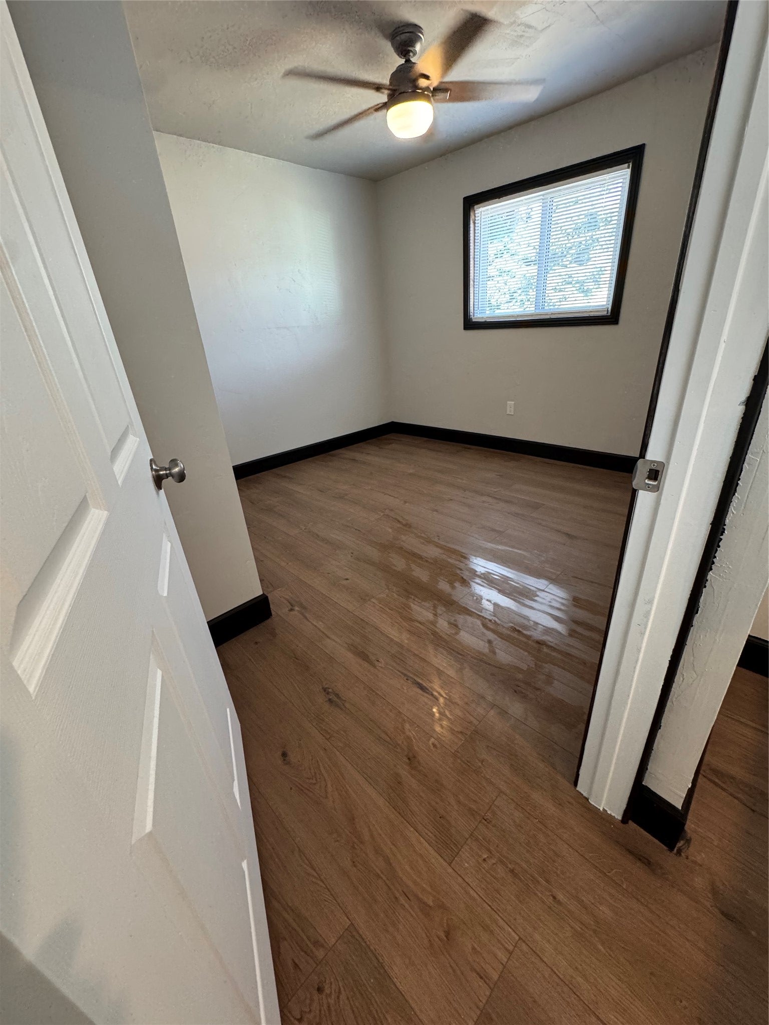 317 & 319 E Aluminum Street