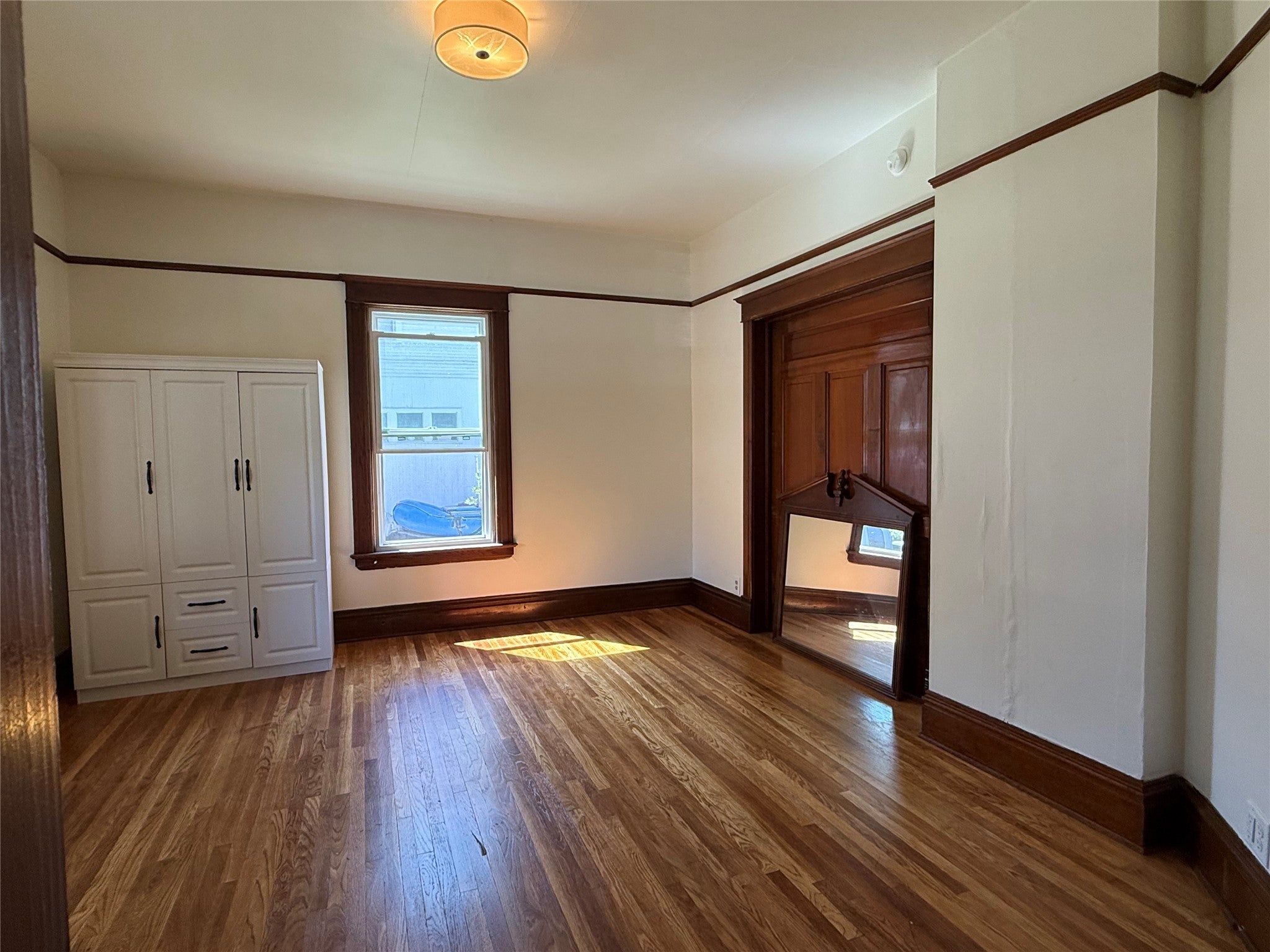 238 & 242 S 5th Street E